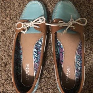 Sperry 
Top-Sider
Size 9.5